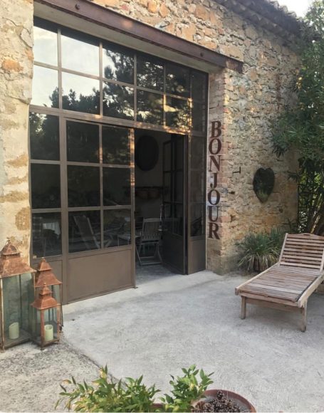 Renforcement d’un bâtiment grâce à la pose d’un IPN après ouverture d’un mur porteur.